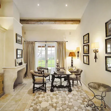 Marie Villa